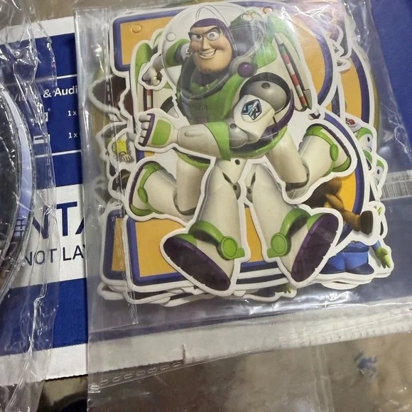 Party supplies bundle - Picture 6 of 9